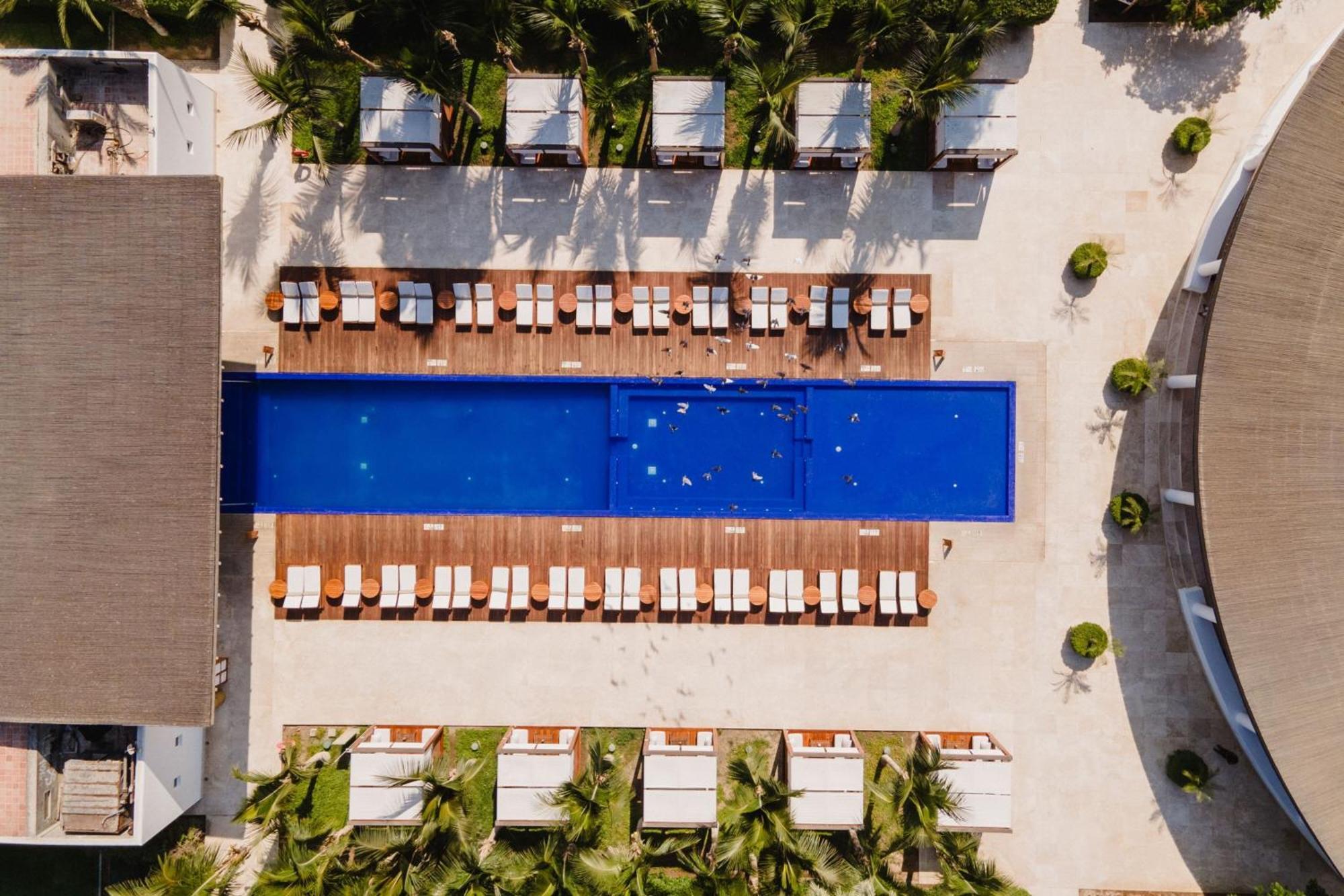 Hotel Paracas, A Luxury Collection Resort, Paracas Luaran gambar Aerial view of the pool at the hotel