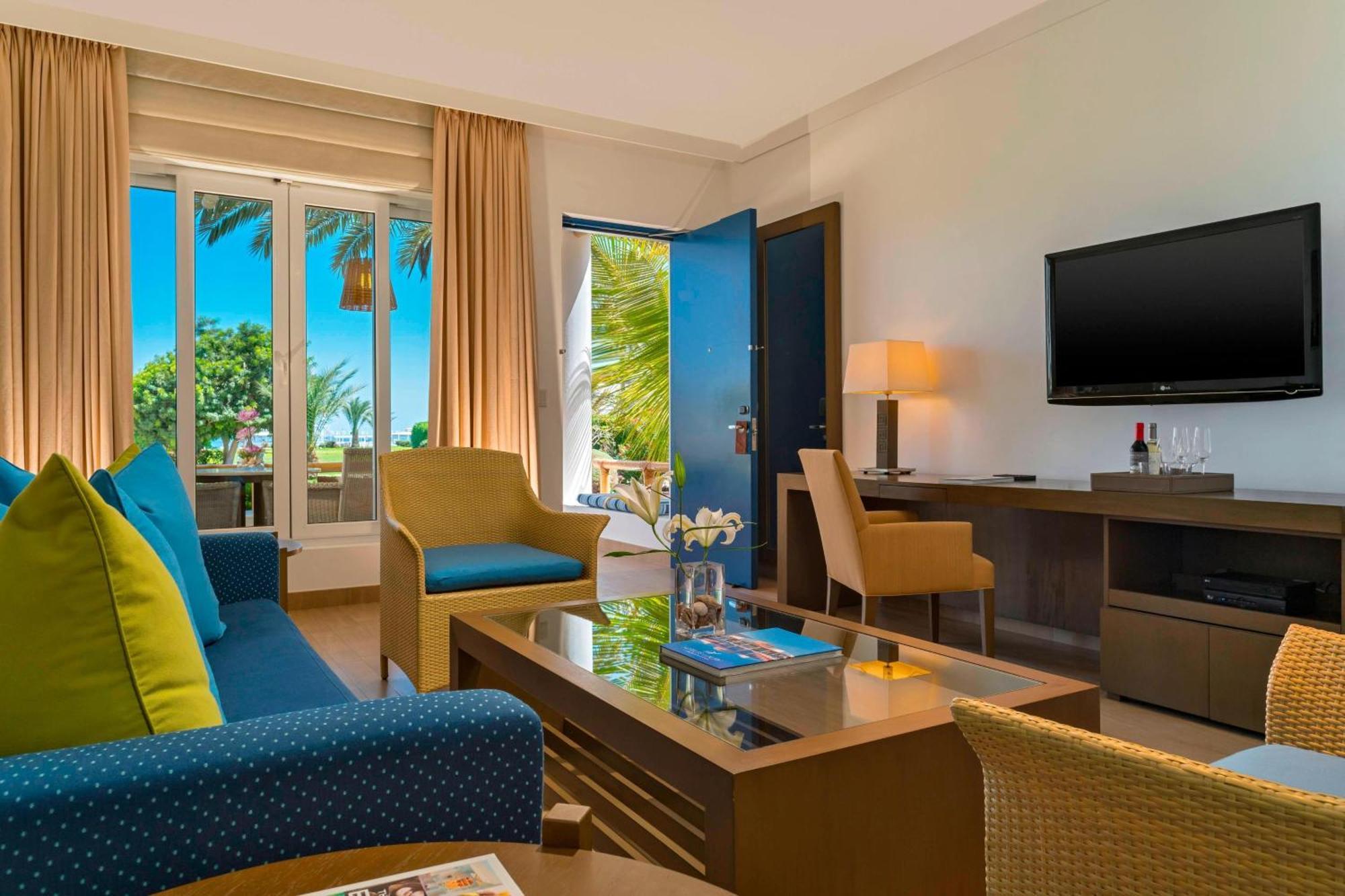 Hotel Paracas, A Luxury Collection Resort, Paracas Luaran gambar A living room at the Hilton Maldives Iru Veli